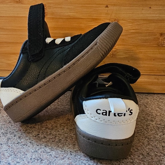 Black and White Velcro Sneakers - Picture 2 of 2